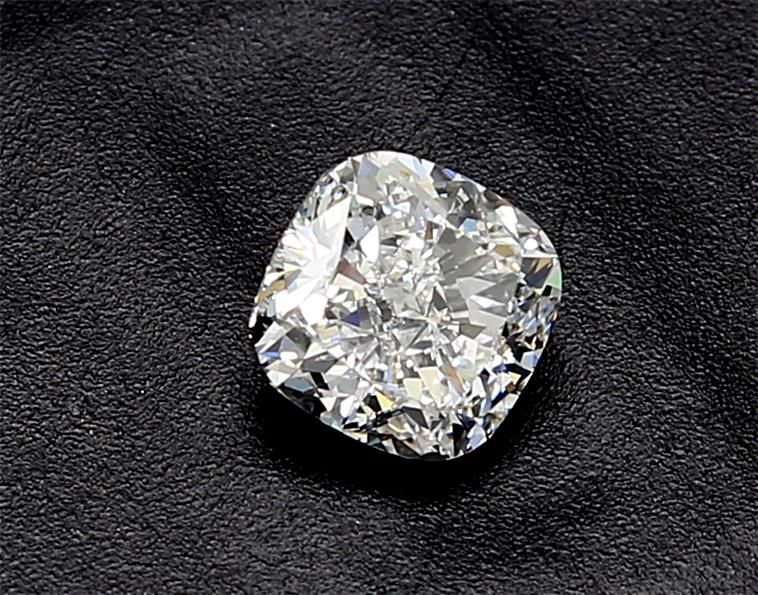 Diamond Natural 1Ct F-SI1 Cushion - GIA6224132903