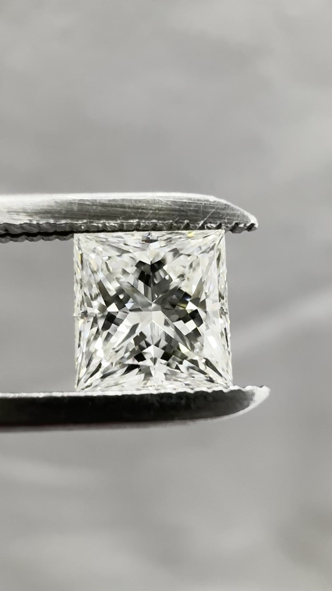 Diamond Natural 0,63Ct I-VVS1 Princess - GIA2235581588