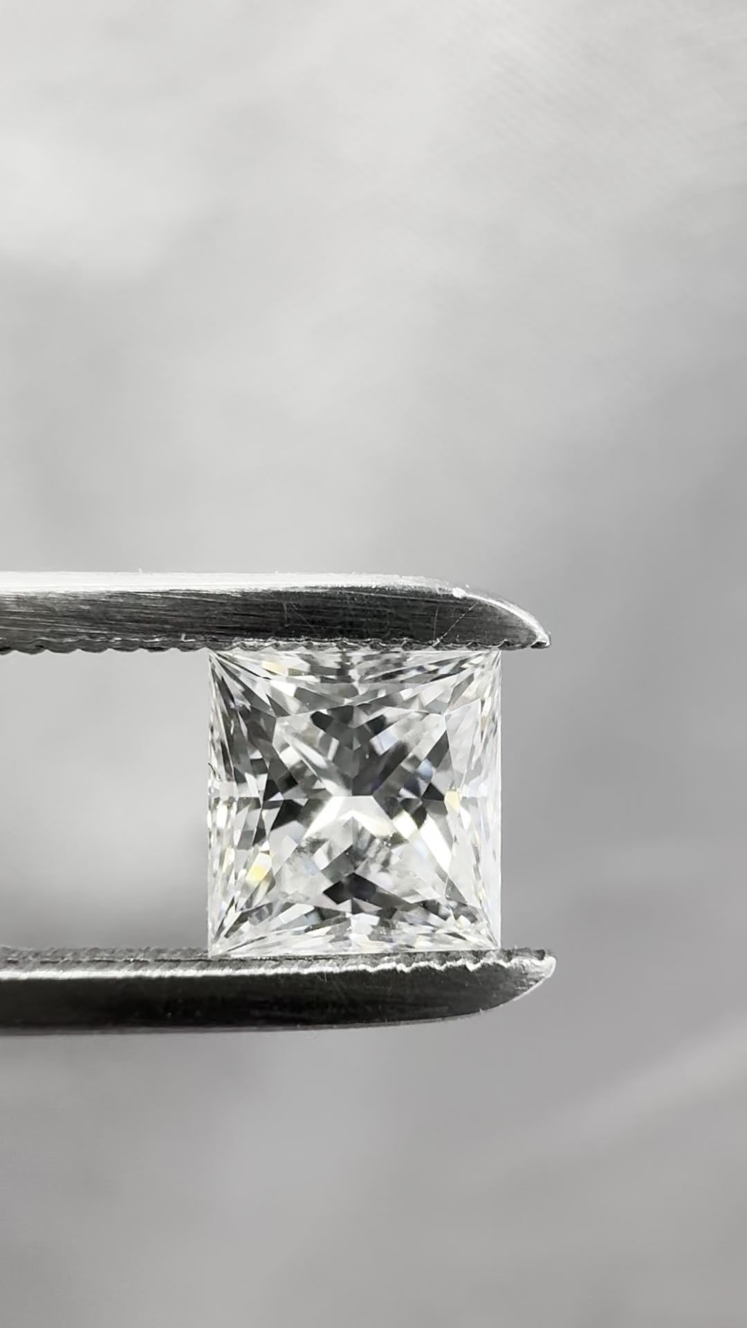 Diamond Natural 0,59Ct G-VVS1 Princess - GIA2235581620