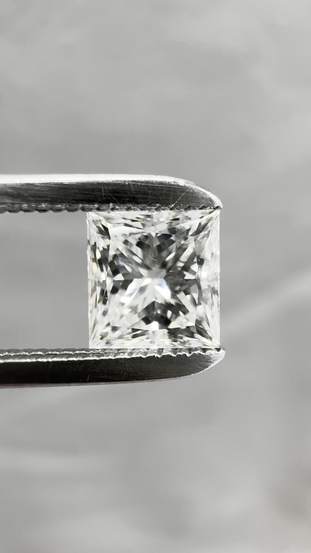 Diamond Natural 0,64Ct G-VVS1 Princess - GIA5231581545