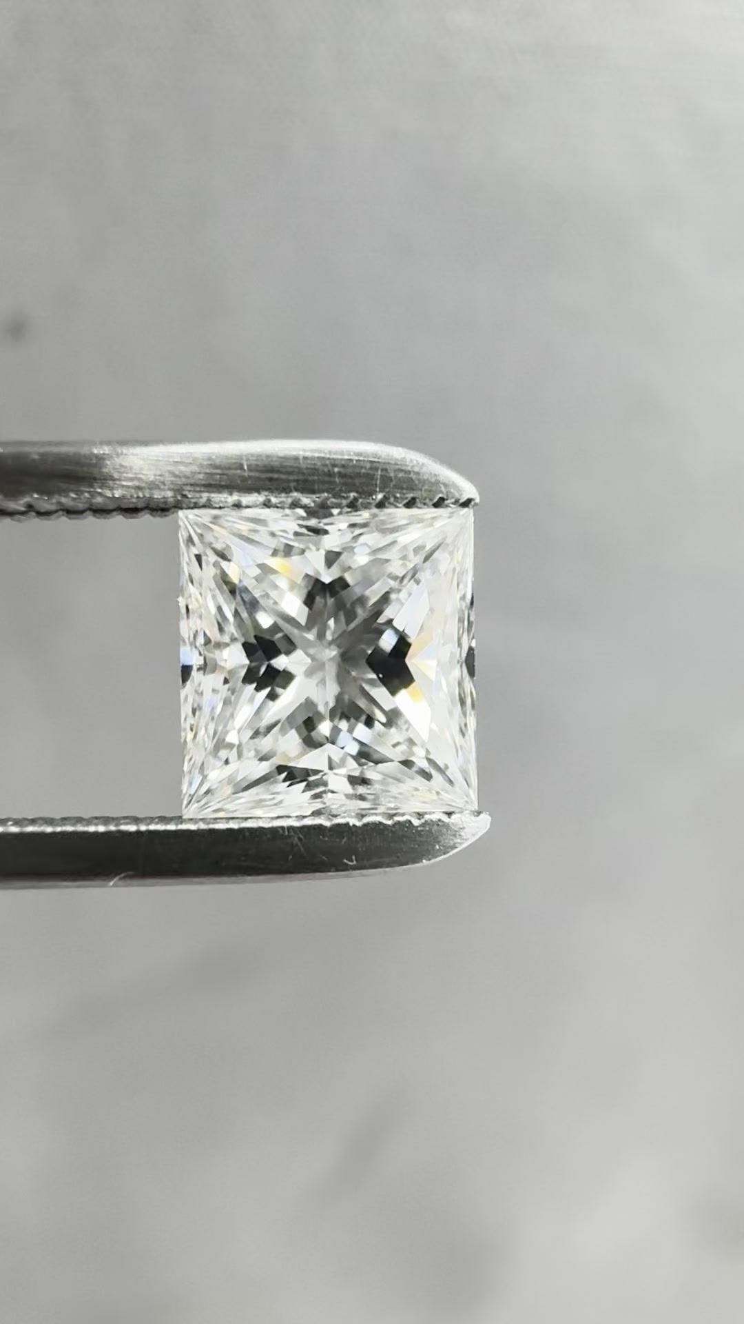 Diamond Natural 0,83Ct G-VVS1 Princess - GIA2235676510