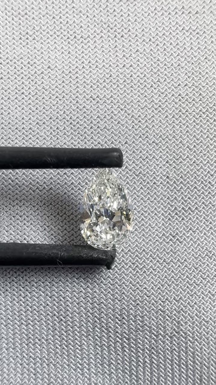Diamond Natural 0,89Ct F-VS2 Pear - GIA2231779325