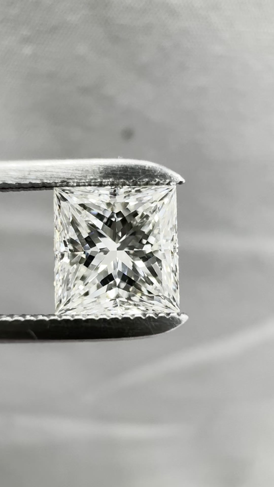 Diamond Natural 1,06Ct H-IF Princess - GIA1236608802