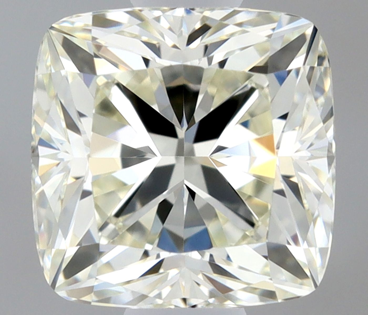 Diamond Natural 0,73Ct J-IF Cushion - IGI734511560