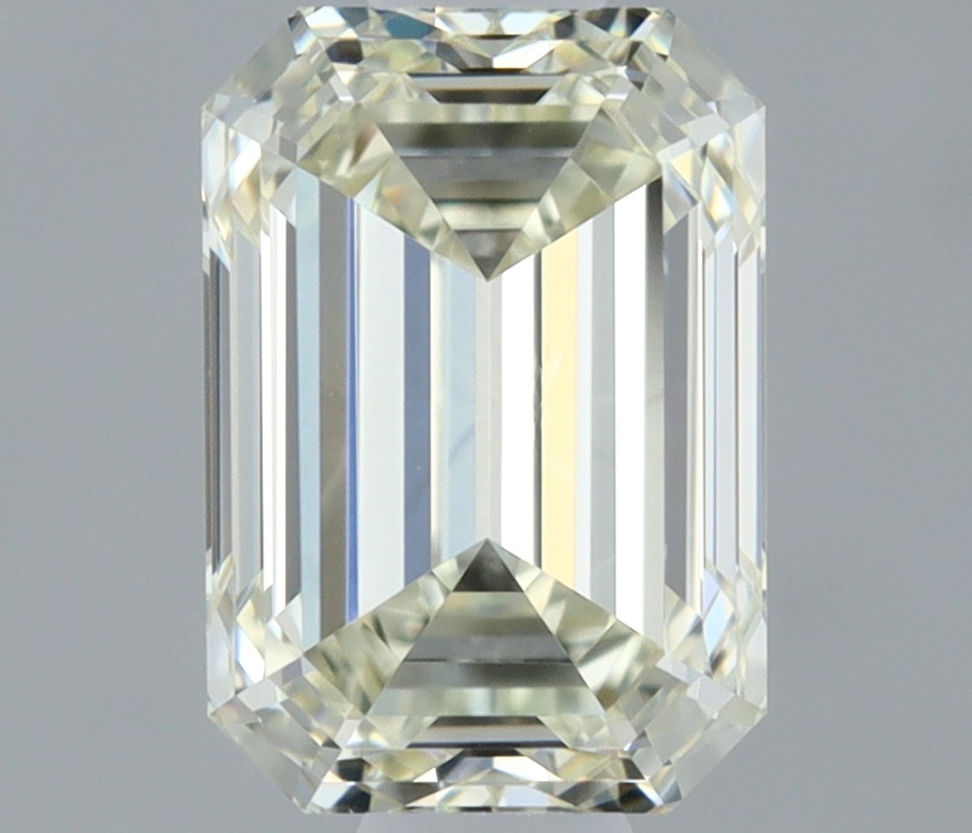 Diamond Natural 0,7Ct L-VS1 Emerald - IGI710595572