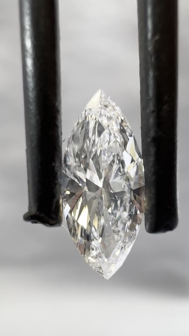 Diamond Natural 0,82Ct D-SI2 Marquise - GIA2235779312