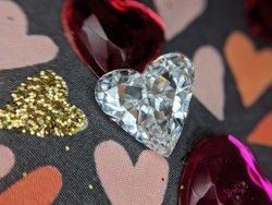 Diamond Natural 1,6Ct G-SI1 Heart - GIA6252957095