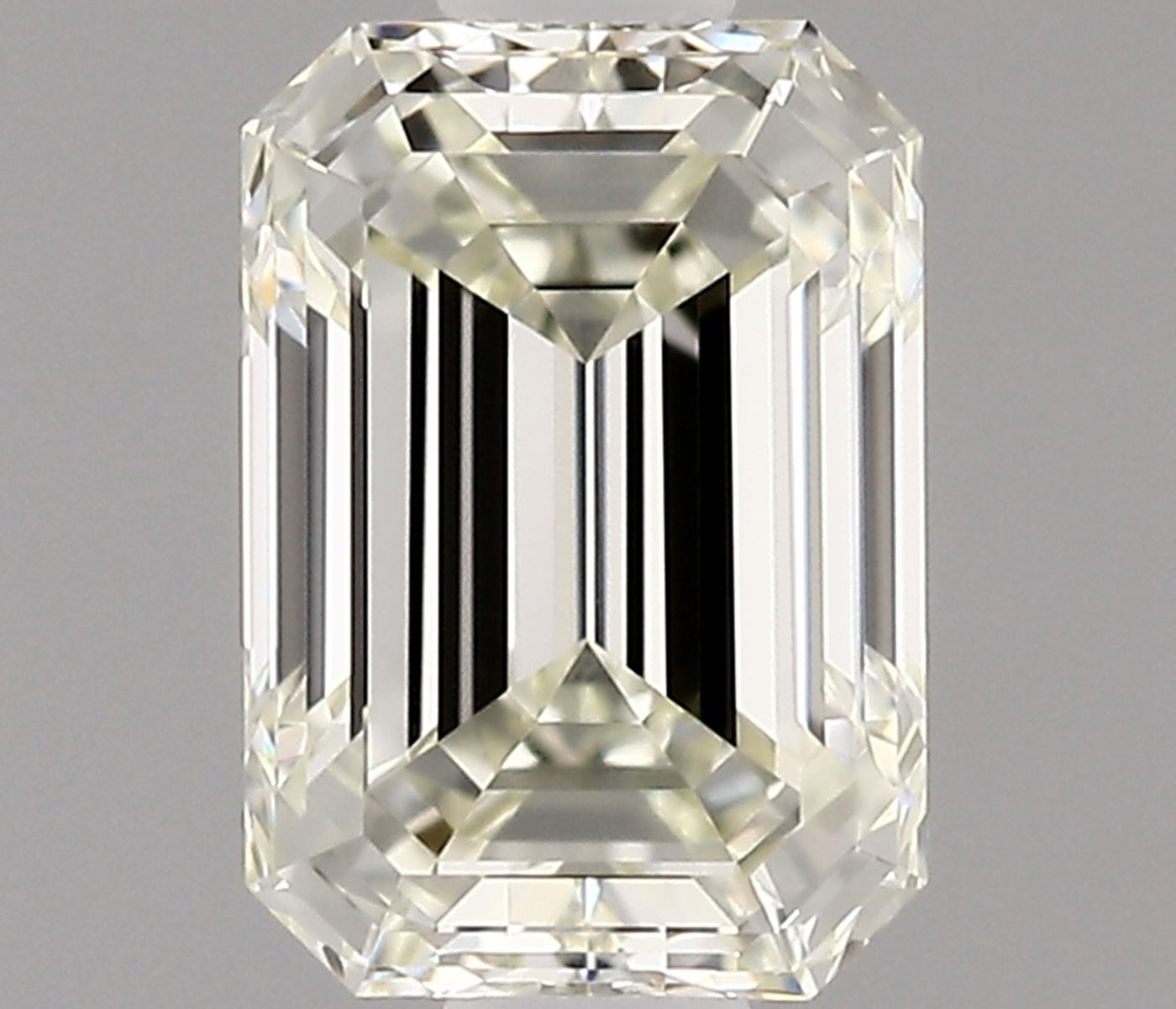 Diamond Natural 0,68Ct L-VVS1 Emerald - IGI790618042