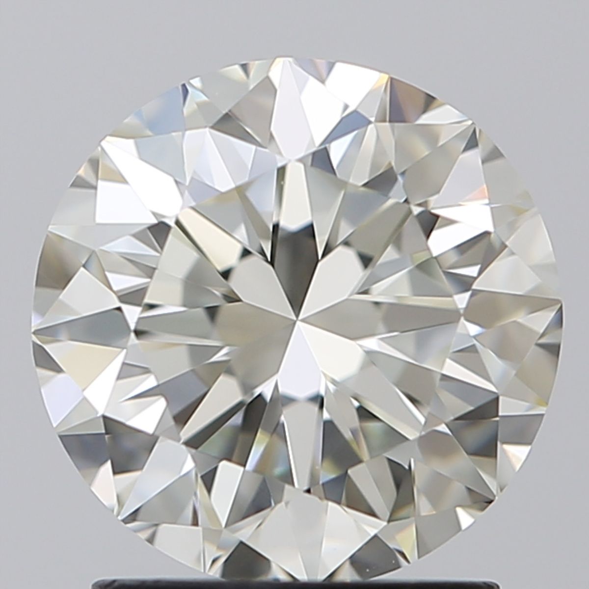 Diamond Natural 1,9Ct J-VVS1 Round - IGI483186983