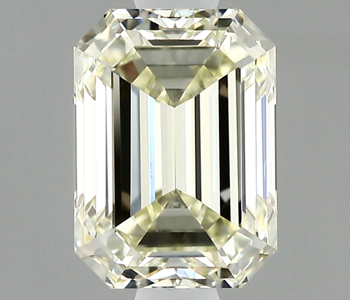 Diamond Natural 1Ct M-VS1 Emerald - IGI766617723
