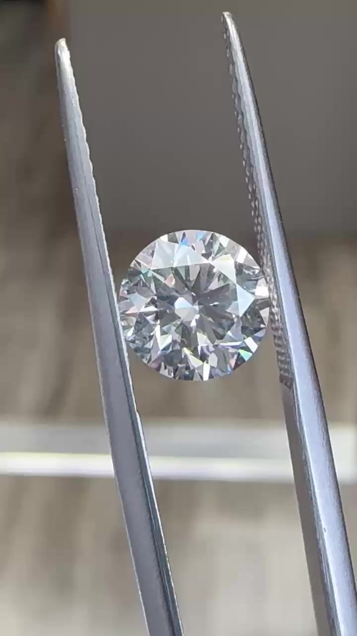 Diamond Natural 1,8Ct F-SI2 Round - GIA2544065272