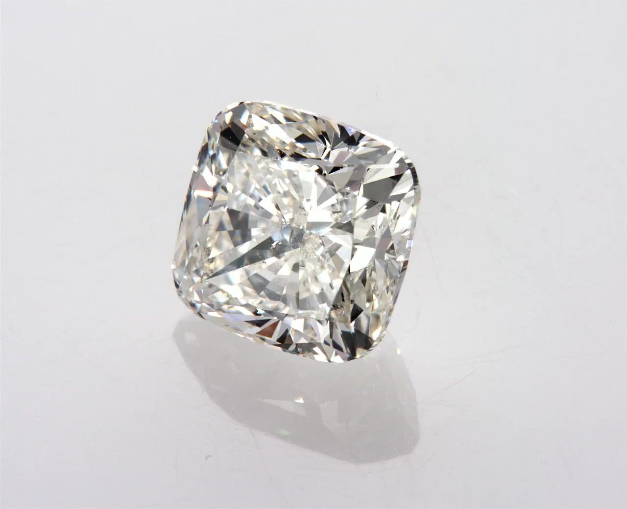 Diamond Natural 1,58Ct I-SI1 Cushion - HRD210000074021