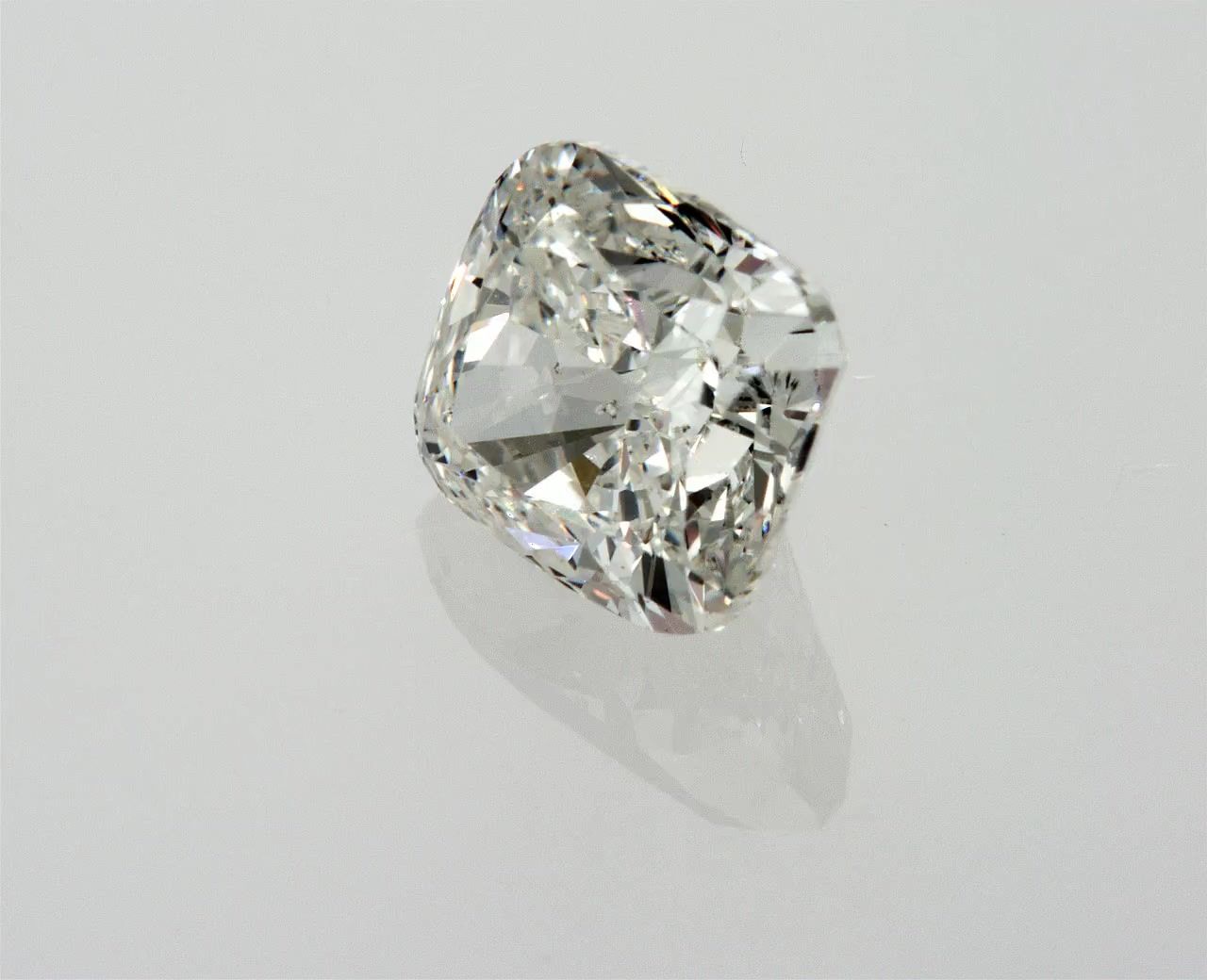Diamond Natural 0,9Ct I-SI1 Cushion - GIA6372460593